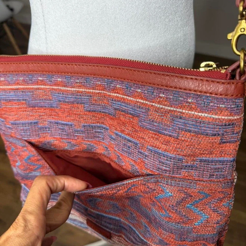 Fossil Fiona Fall Multi Boho Tapestry Crossbody Bag Aztec Southwestern Festival